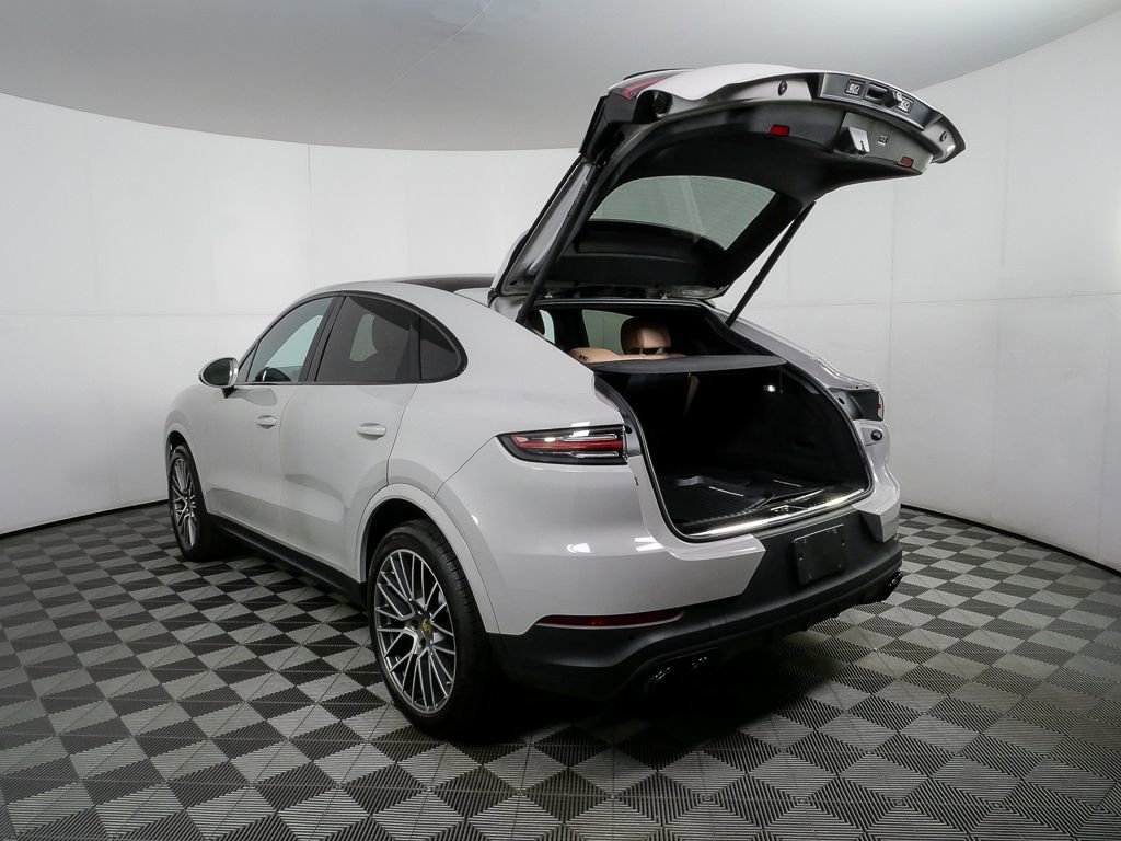 Certified 2023 Porsche Cayenne Platinum Edition AWD/4WD image 34