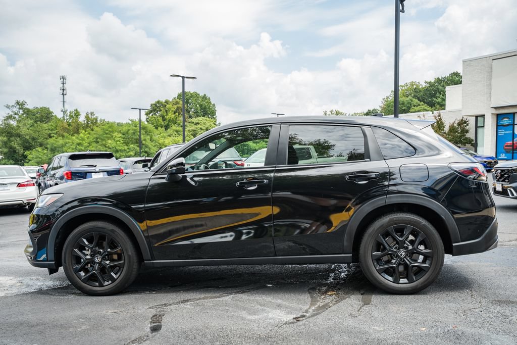 Used 2025 Honda HR-V Sport image 4