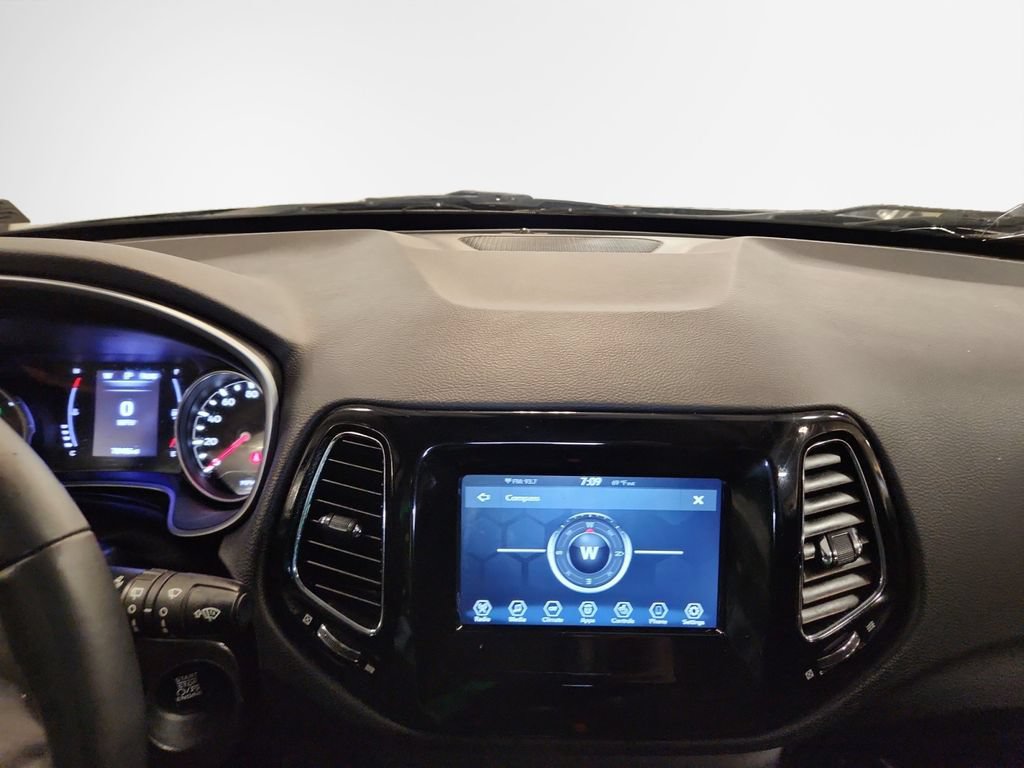 Used 2019 Jeep Compass Latitude AWD/4WD image 23
