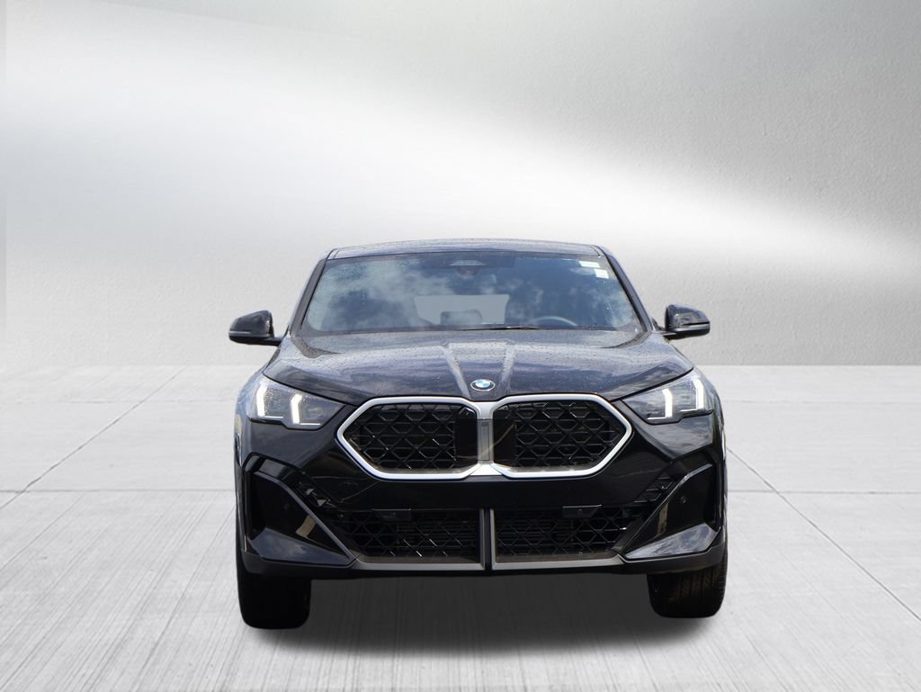 New 2026 BMW X2 xDrive28i w/ Technology Package AWD/4WD image 3