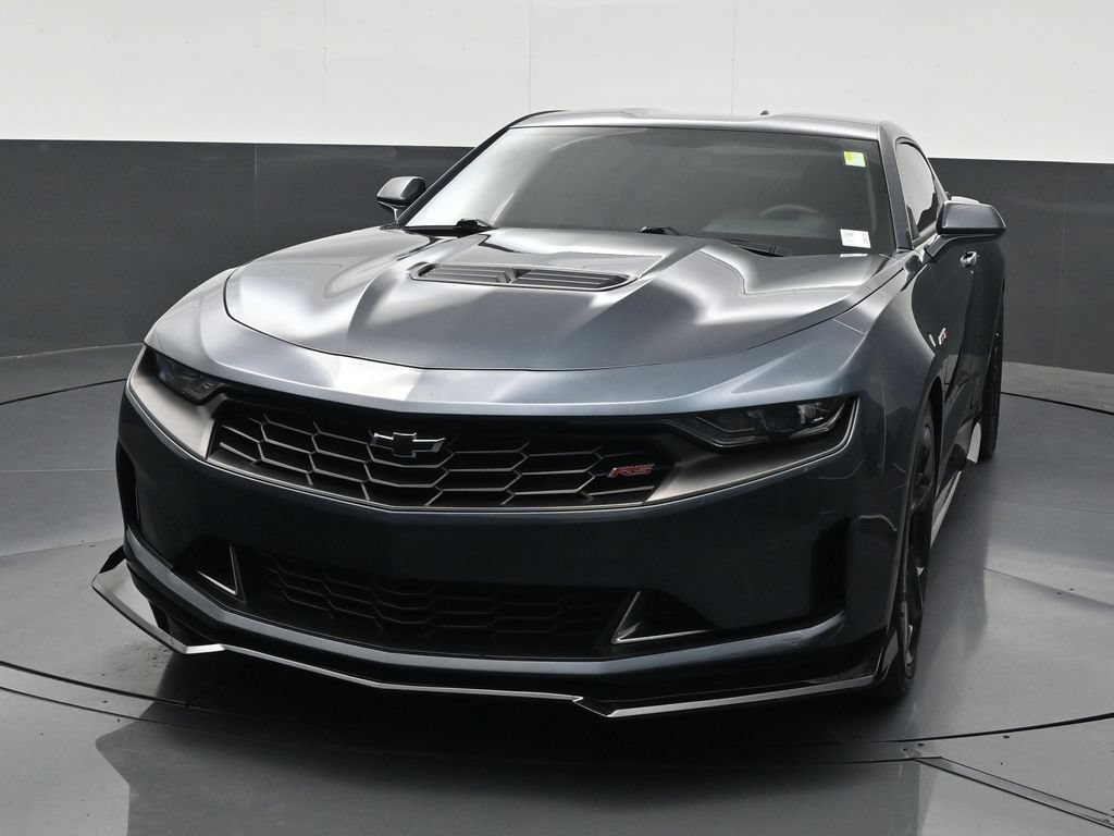 Used 2022 Chevrolet Camaro LT w/ RS Package RWD image 9