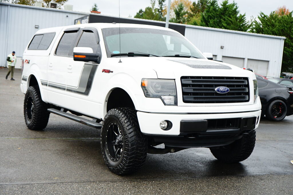 Used 2014 Ford F150 FX4 w/ Equipment Group 402A Luxury image 8