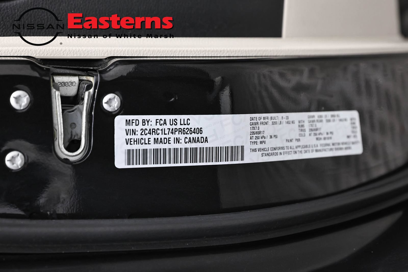 Used 2023 Chrysler Pacifica Touring-L FWD image 36