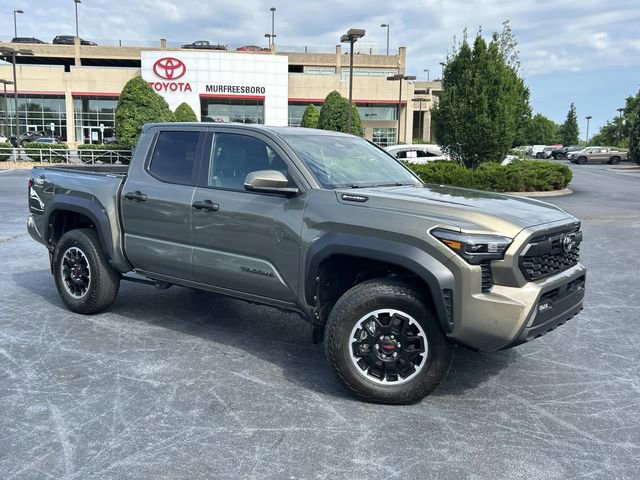 Used 2024 Toyota Tacoma TRD Off-Road w/ TRD Off Road Upgrade Package AWD/4WD image 2