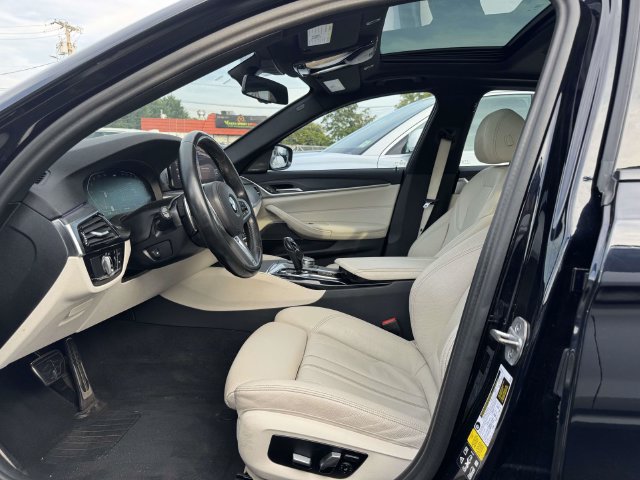 Used 2023 BMW 540i xDrive w/ M Sport Package AWD/4WD image 21
