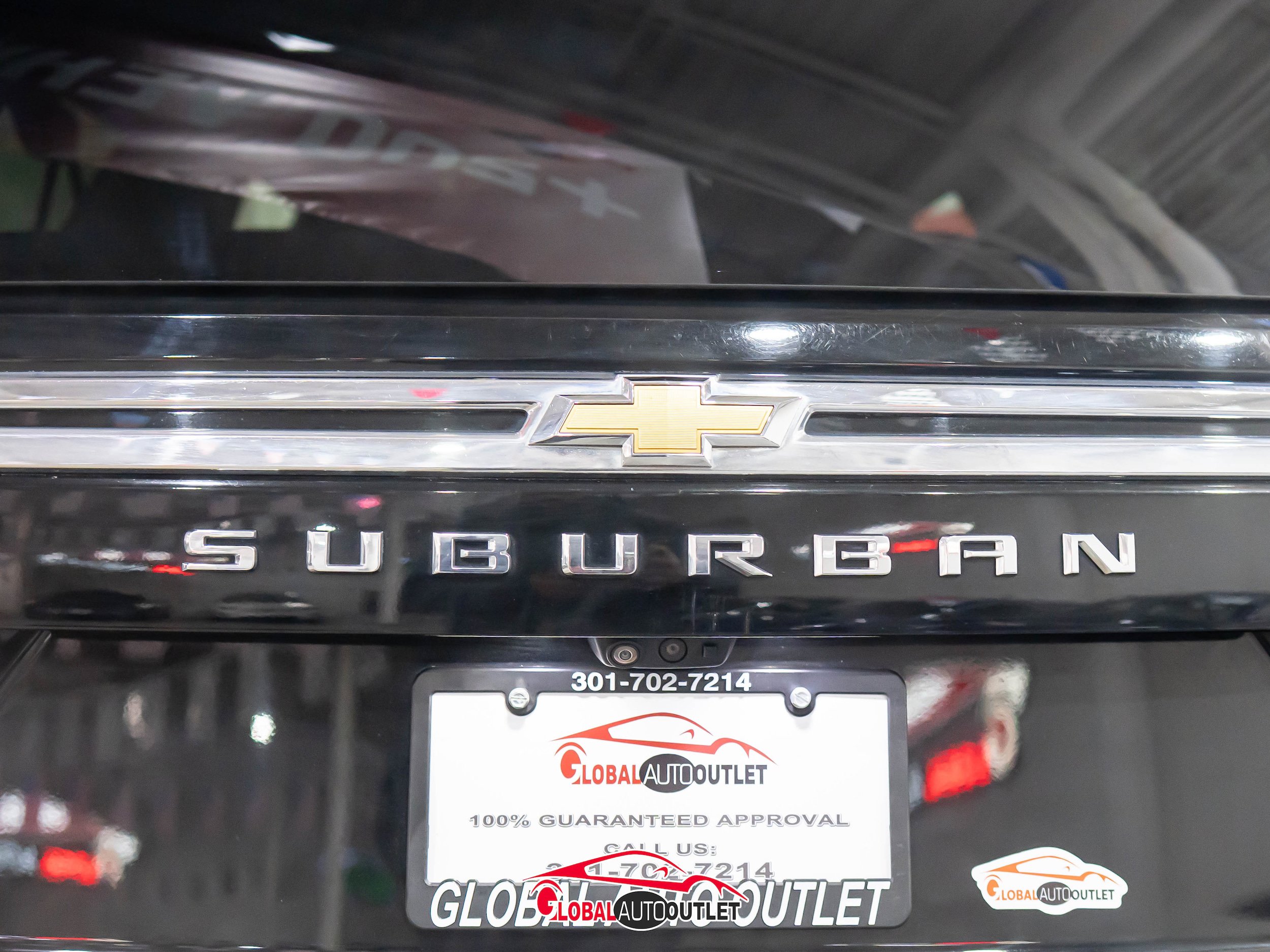 Used 2021 Chevrolet Suburban Premier w/ Premium Package AWD/4WD image 46
