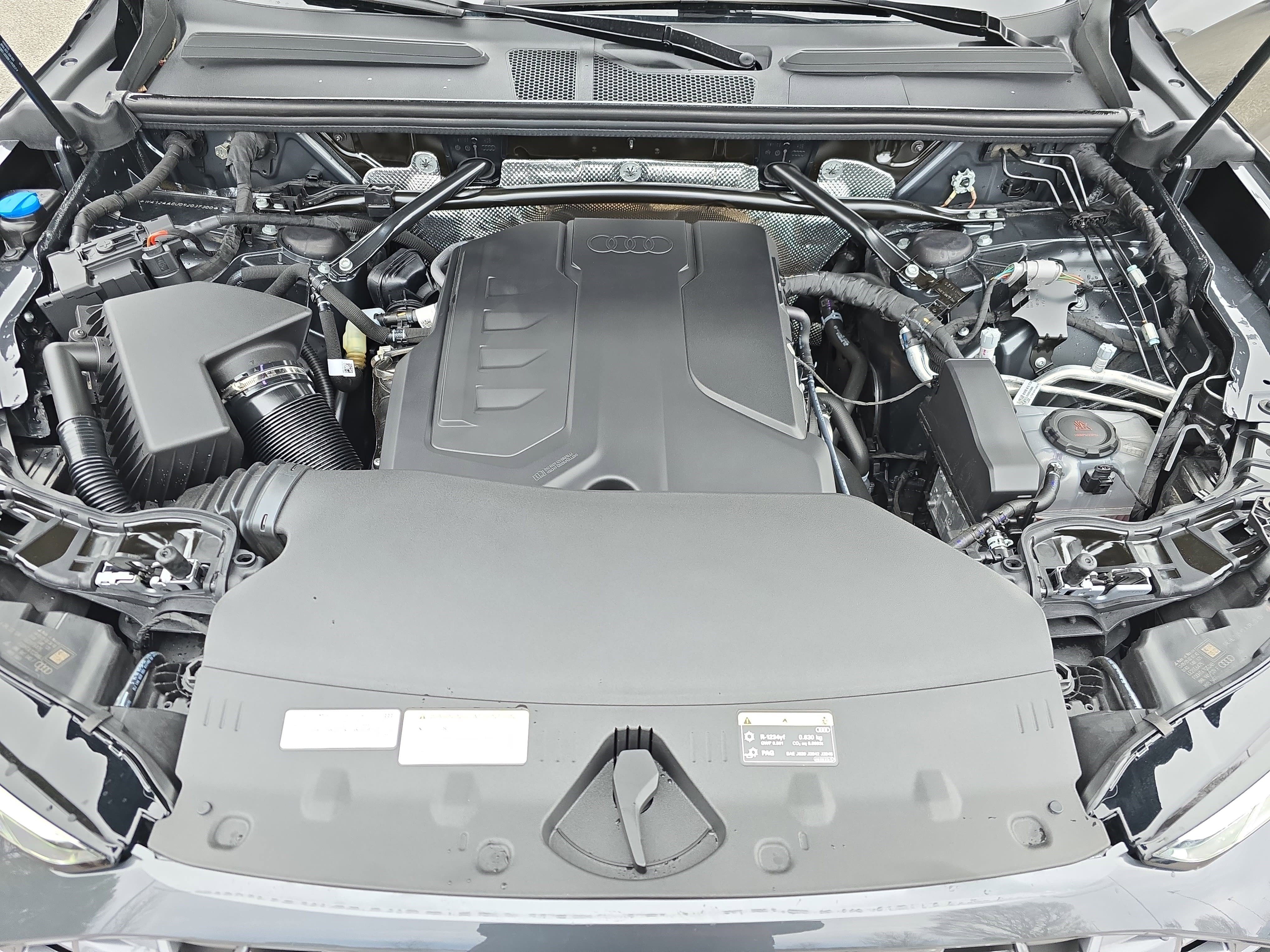 Certified 2025 Audi Q5 Premium Plus w/ Premium Plus image 29