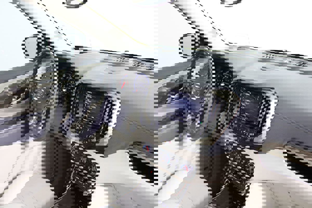 Used 2022 GMC Terrain Denali w/ Denali Premium Package image 25