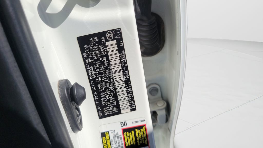 Used 2016 Toyota Corolla LE image 35