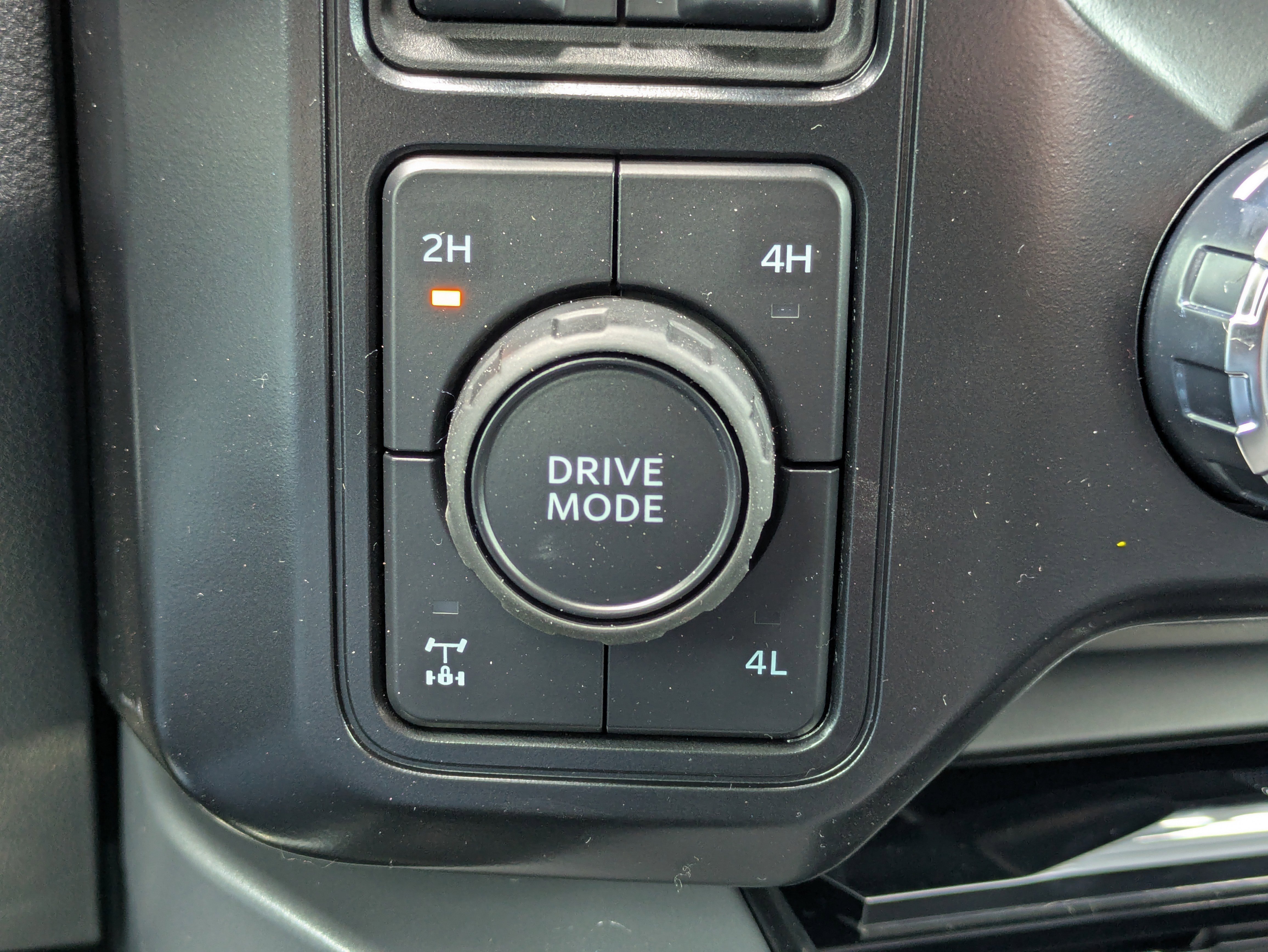 New 2026 Ford F250 Lariat w/ FX4 Off-Road Package image 33