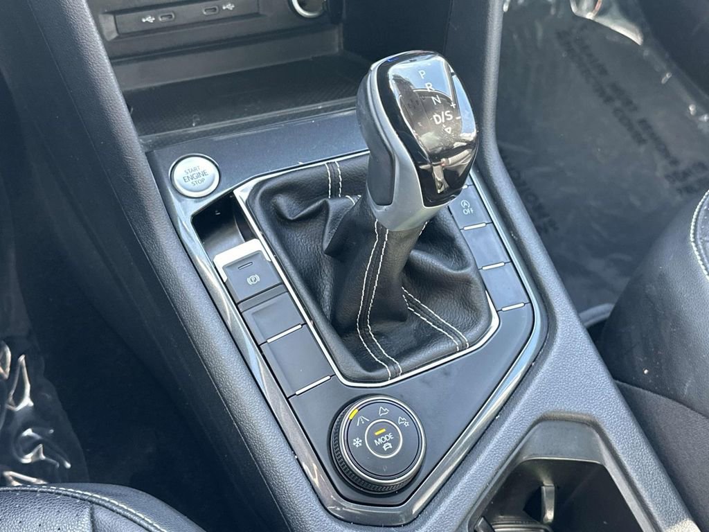 Certified 2023 Volkswagen Tiguan SE w/ Panoramic Sunroof Package image 32