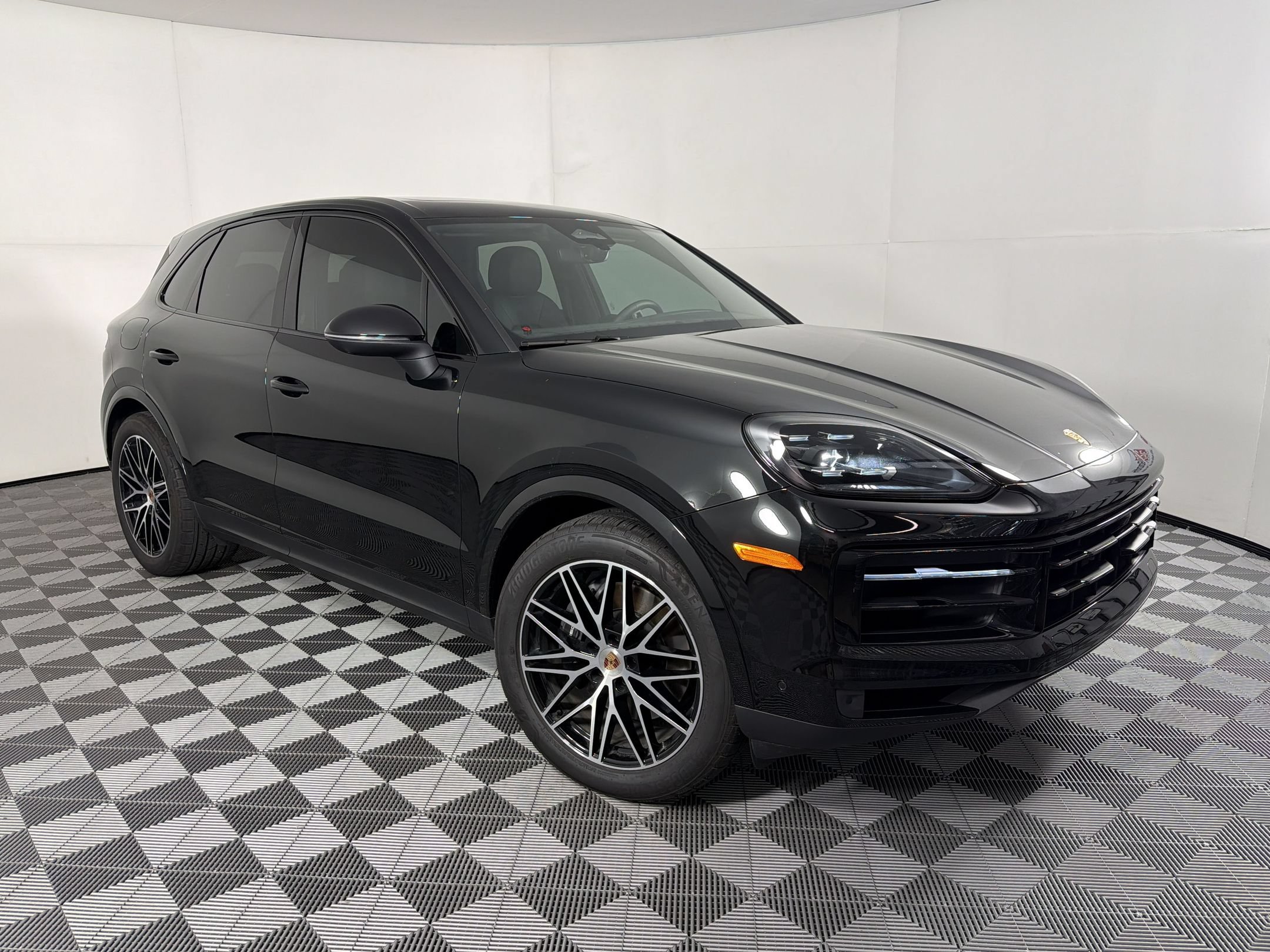 Certified 2026 Porsche Cayenne AWD/4WD image 7