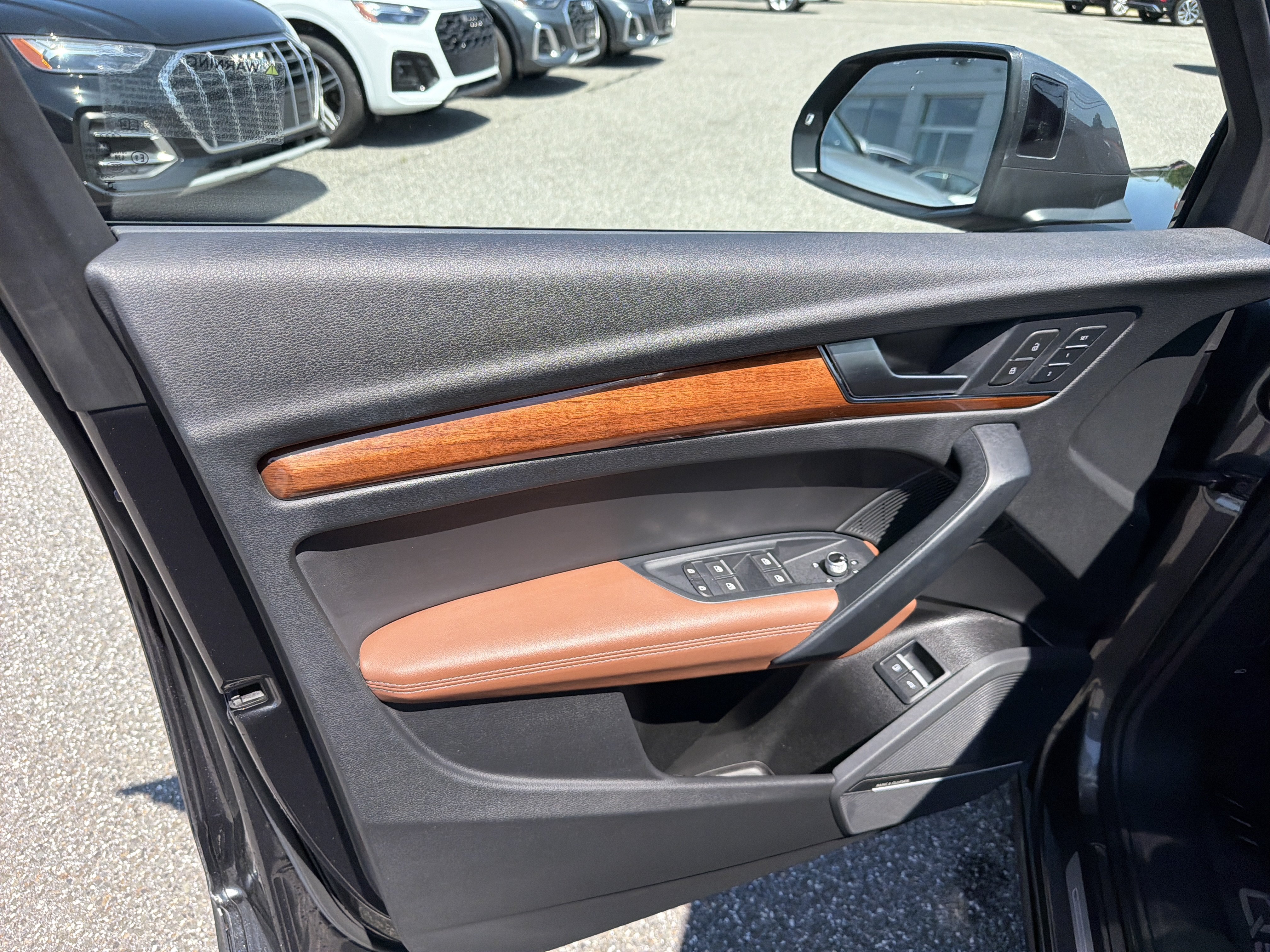 Certified 2023 Audi Q5 e Prestige w/ Prestige Package AWD/4WD image 5