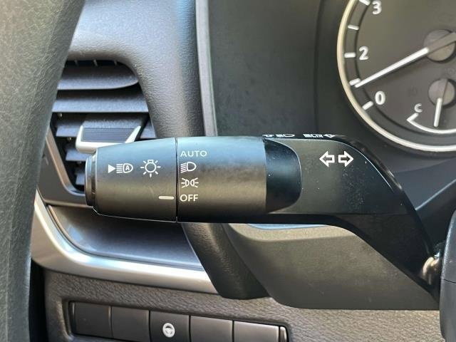 Certified 2023 Nissan Rogue SV image 21