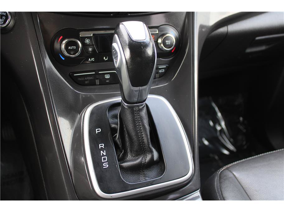 Used 2014 Ford Escape Titanium w/ Equipment Group 401A AWD/4WD image 29