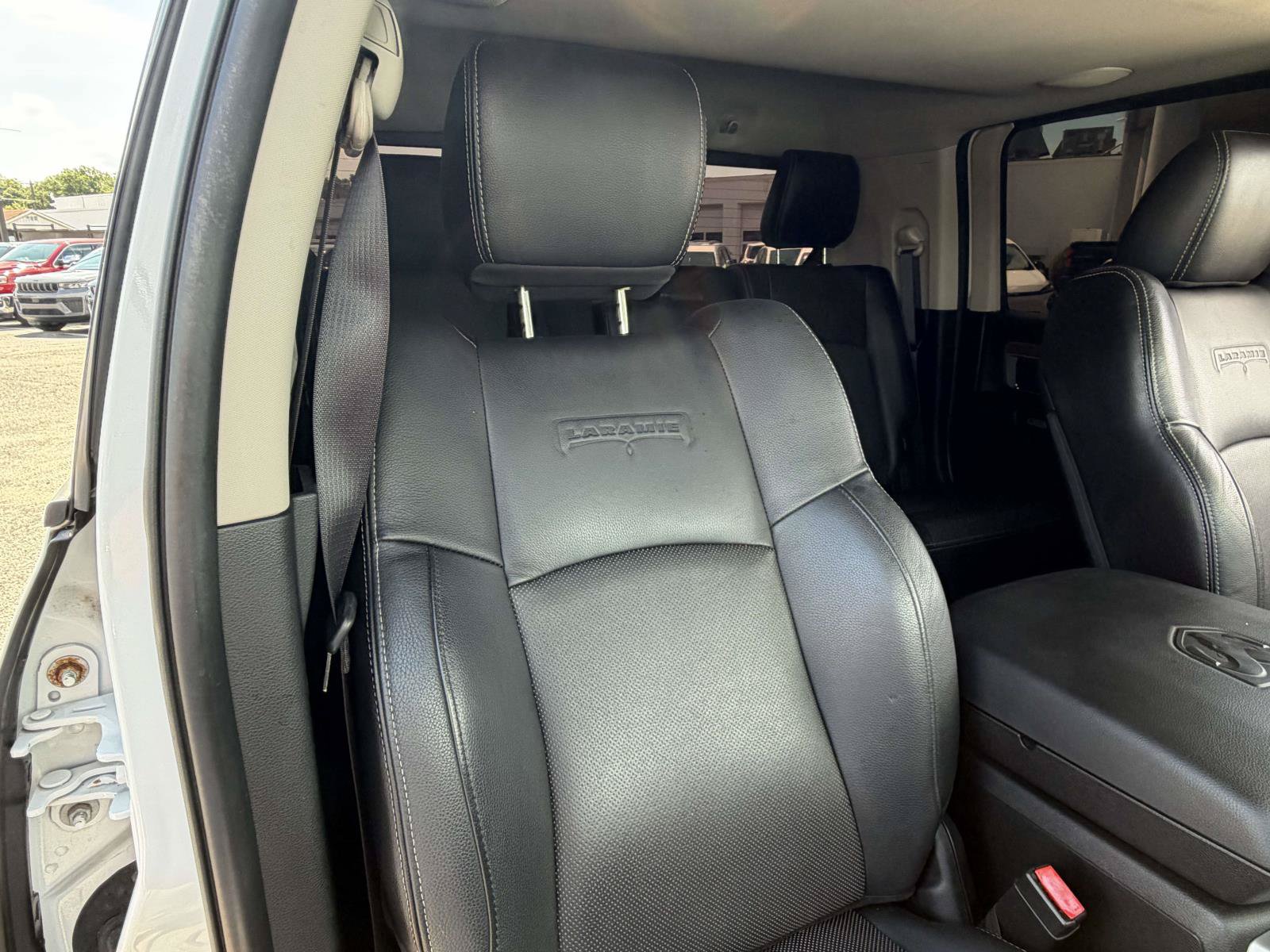 Used 2017 RAM 2500 Laramie w/ Sport Appearance Group AWD/4WD image 33