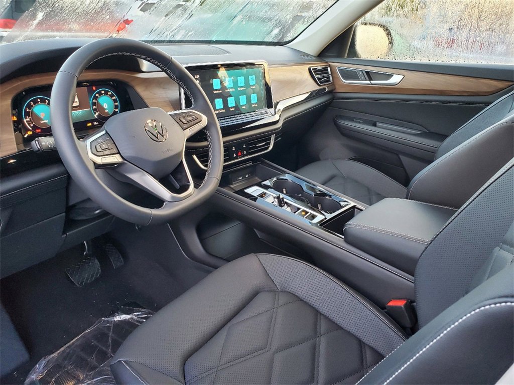 New 2025 Volkswagen Atlas SE image 8