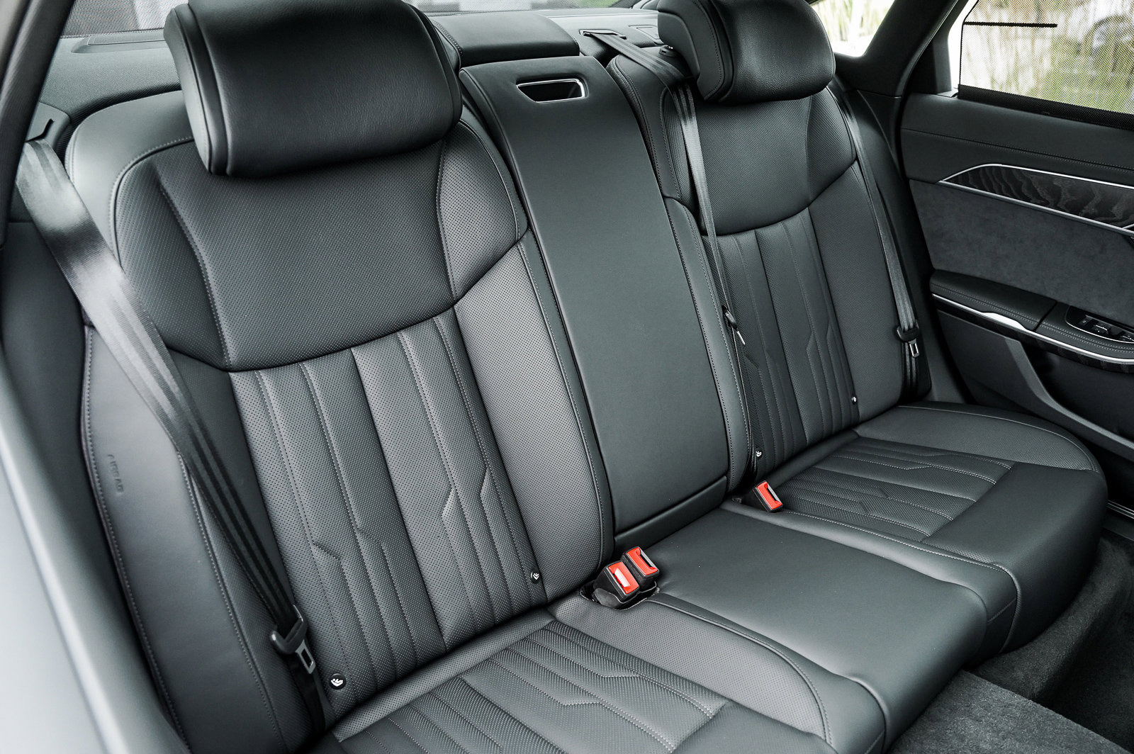 New 2025 Audi A8 L 3.0T image 20