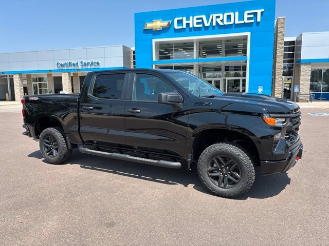 New 2026 Chevrolet Silverado 1500 Custom Trail Boss w/ LPO, Dark Essentials Package AWD/4WD video 1