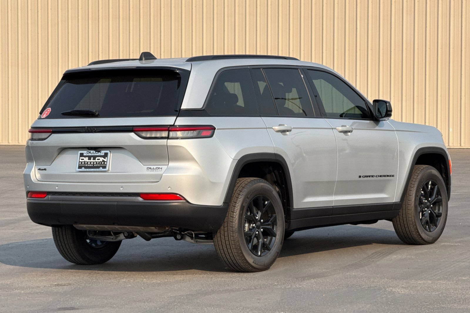 New 2026 Jeep Grand Cherokee Altitude AWD/4WD image 6