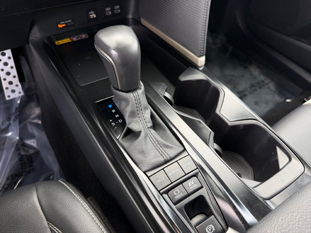 Used 2025 Toyota Camry SE FWD image 24