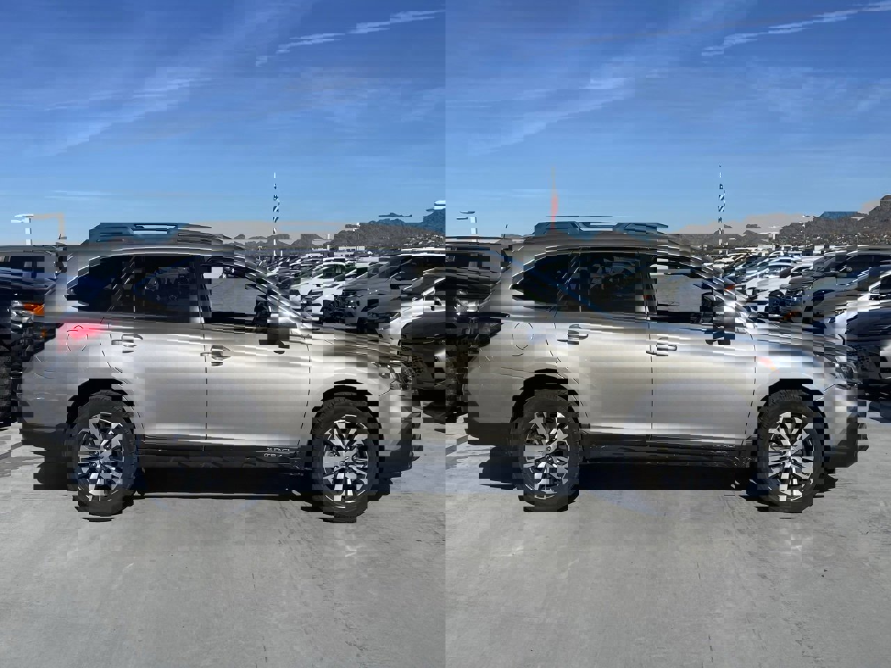 Used 2019 Subaru Outback 2.5i Limited image 3