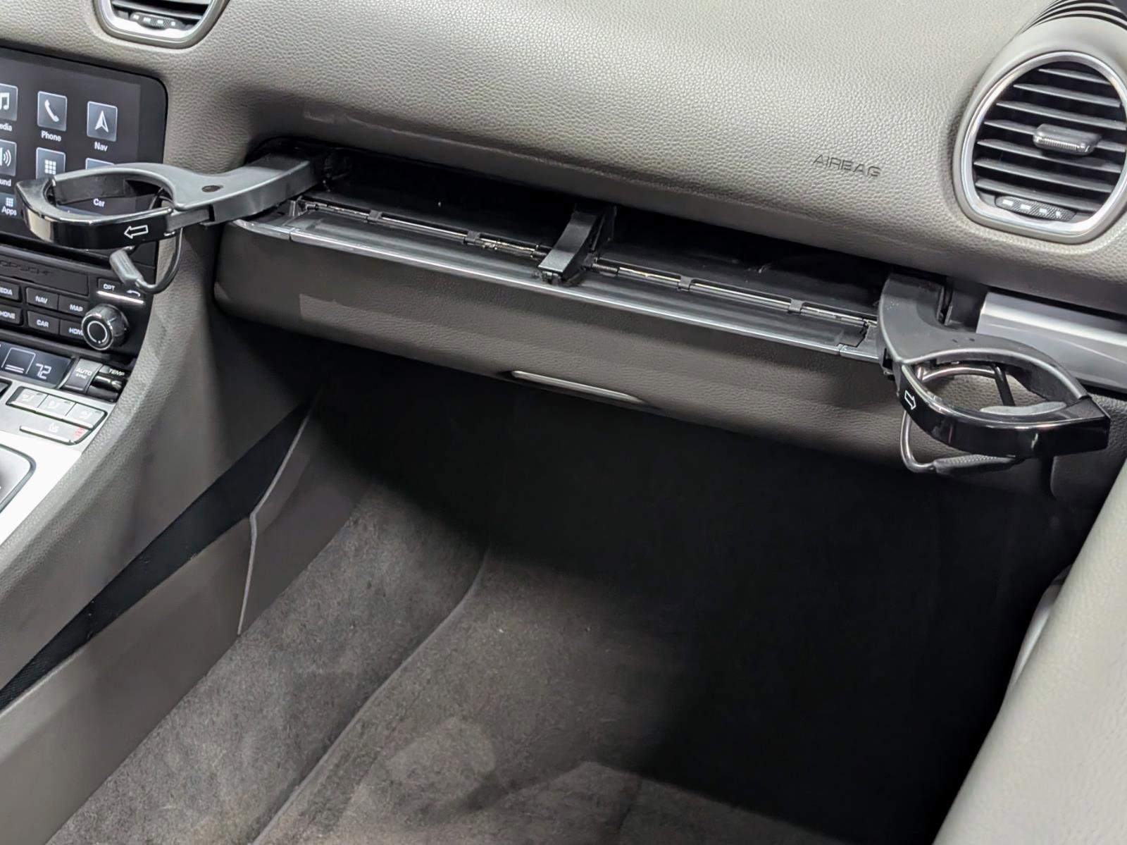 Used 2018 Porsche 718 Cayman S image 24