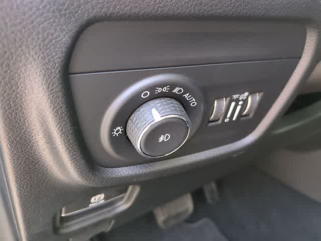 New 2025 Jeep Grand Cherokee L Limited w/ Luxury Tech Group II AWD/4WD image 18