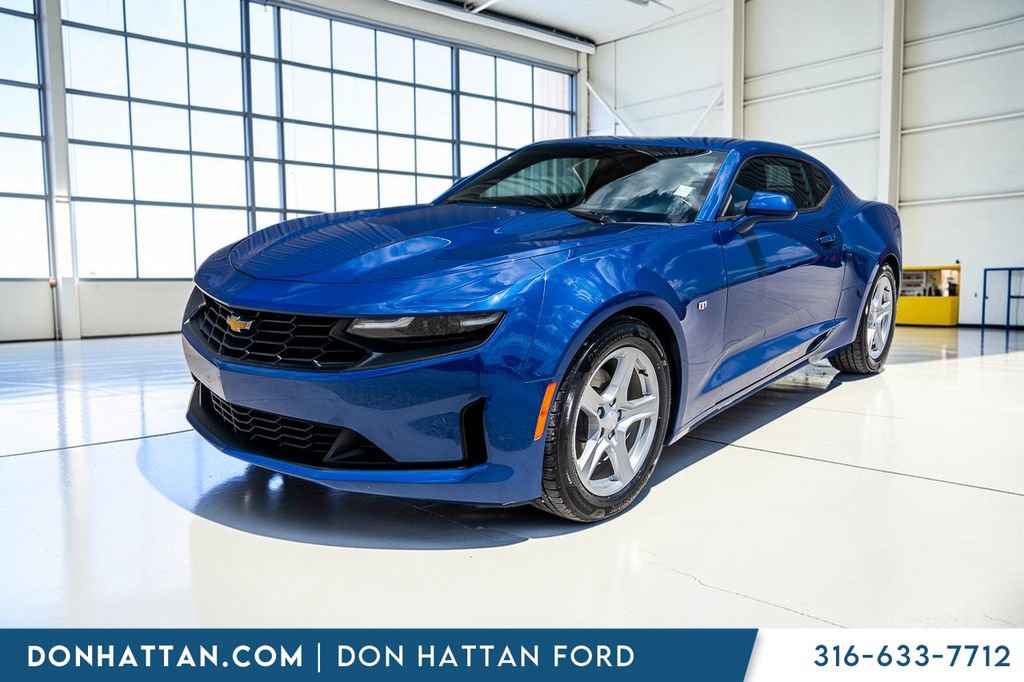 Used 2019 Chevrolet Camaro LT RWD image 23