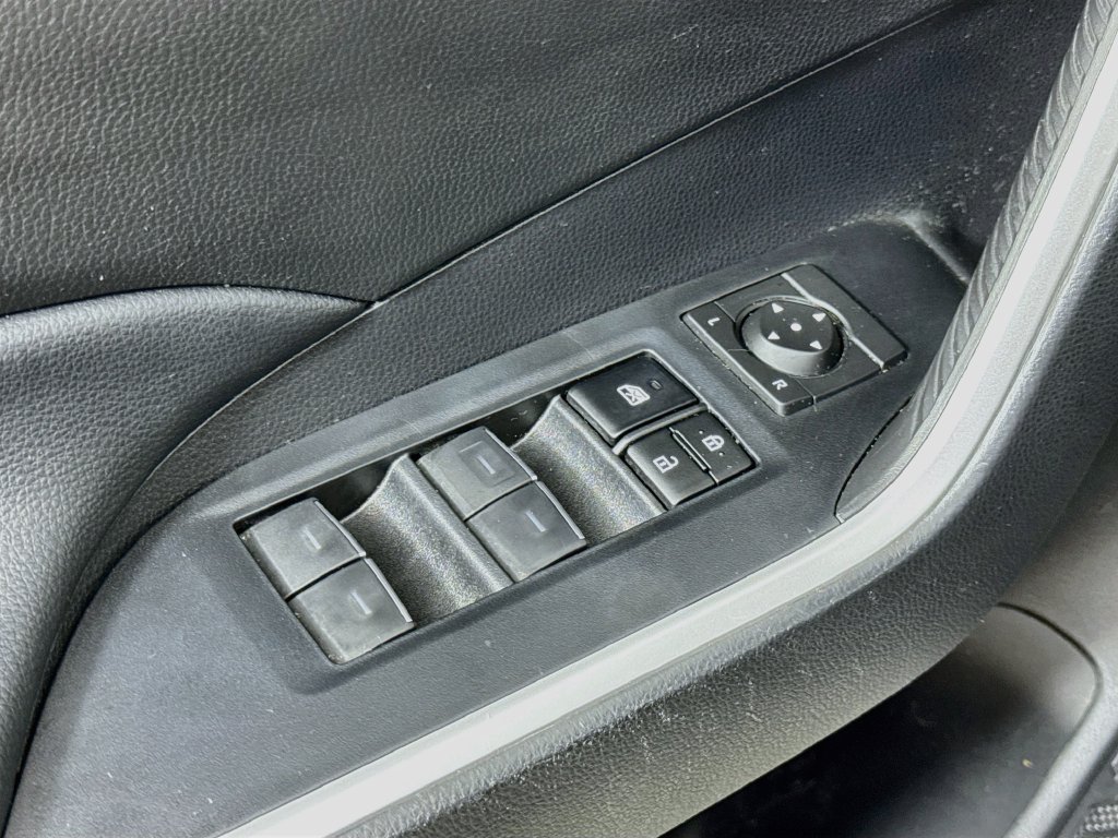 Used 2023 Toyota RAV4 XLE AWD/4WD image 14