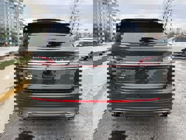 Used 2022 Lincoln Nautilus Reserve image 7