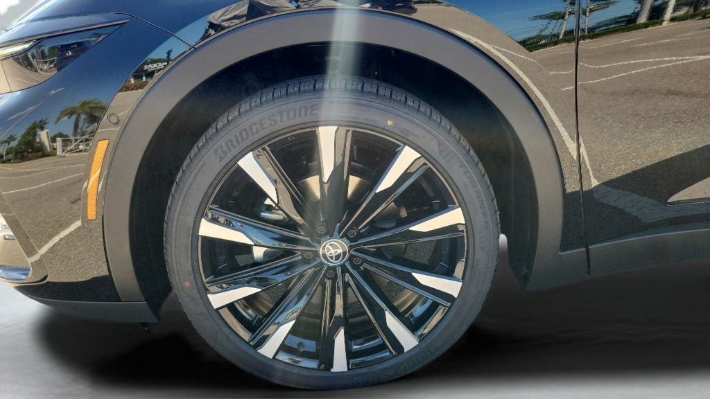 New 2026 Toyota Crown Platinum AWD/4WD image 26