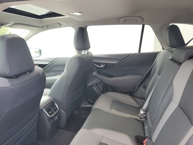 Certified 2025 Subaru Outback Onyx Edition XT AWD/4WD image 10