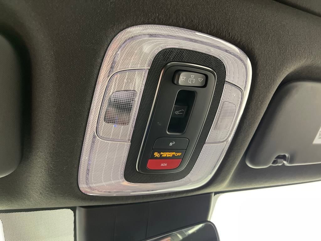 New 2025 Hyundai Elantra Limited image 29