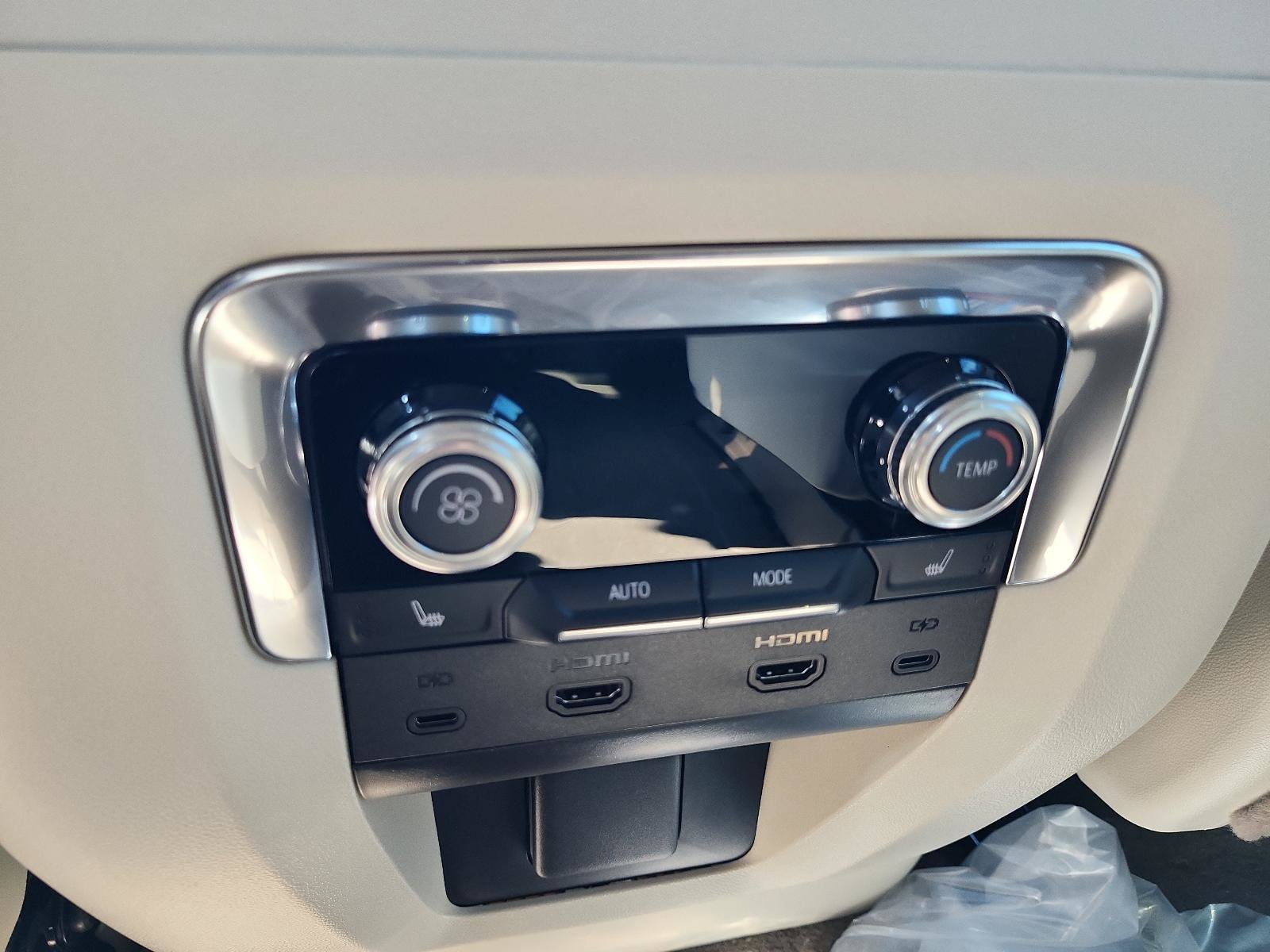 New 2027 GMC Yukon Denali AWD/4WD image 11