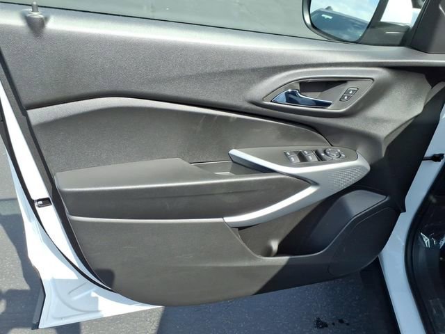 New 2026 Chevrolet Trax LS w/ LS Convenience Package FWD image 10