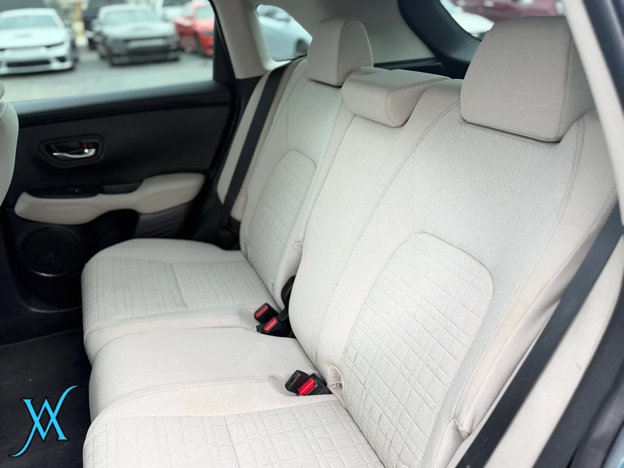 Used 2025 Honda HR-V LX image 17