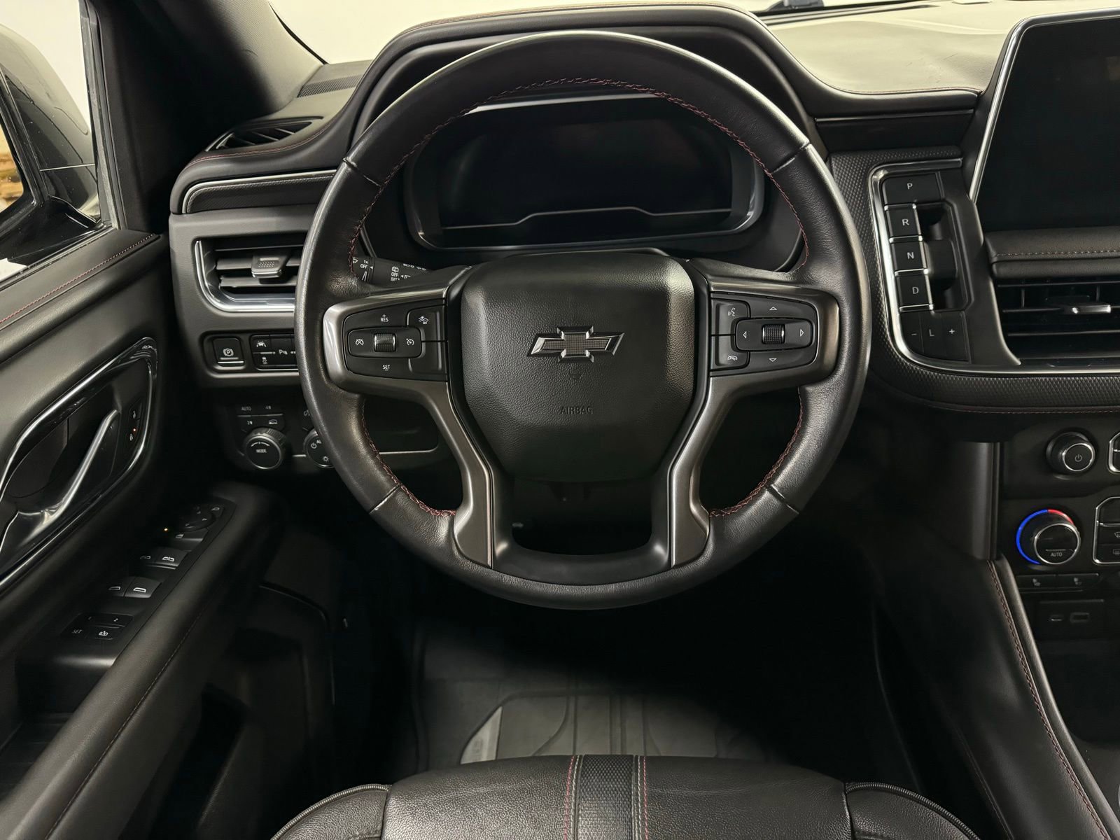 Used 2023 Chevrolet Suburban RST image 17