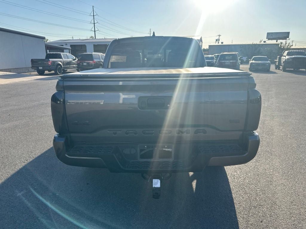 Used 2023 Toyota Tacoma SR AWD/4WD image 8