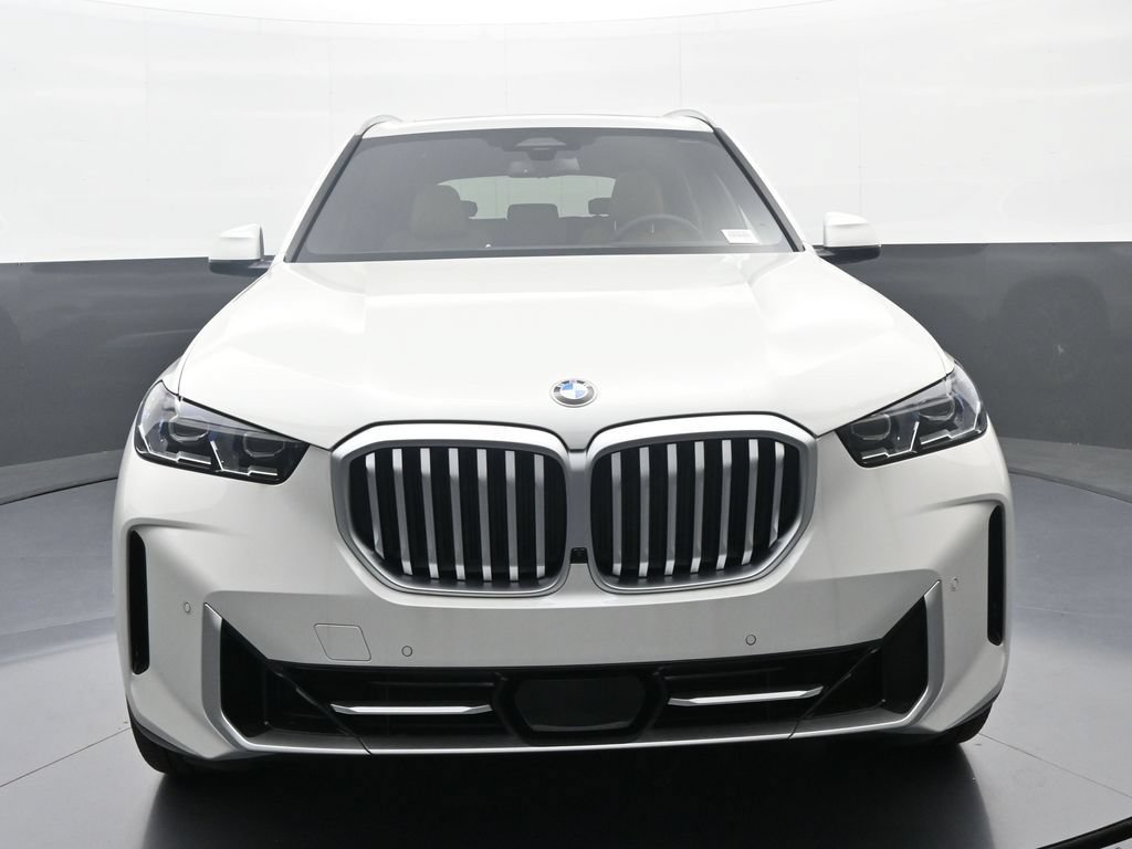 New 2026 BMW X5 xDrive40i w/ Premium Package AWD/4WD image 2