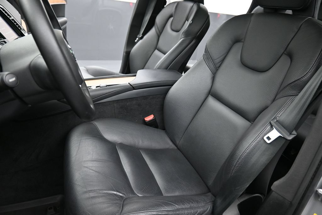 Used 2024 Volvo XC90 B6 Plus AWD/4WD image 10