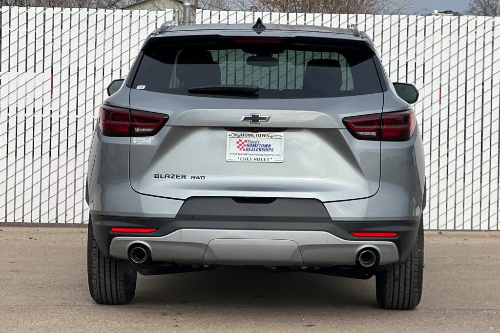 New 2026 Chevrolet Blazer LT w/ Convenience Package AWD/4WD image 5