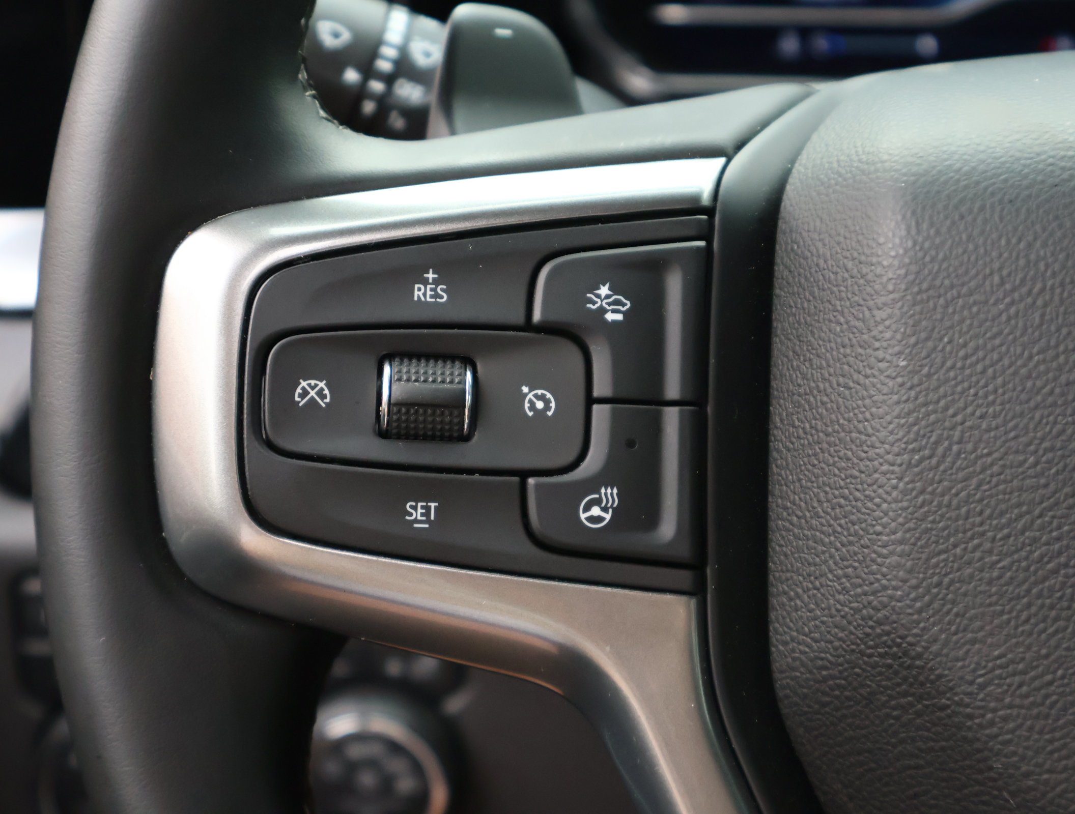 Used 2025 Chevrolet Silverado 1500 LT Trail Boss w/ Convenience Package II AWD/4WD image 15