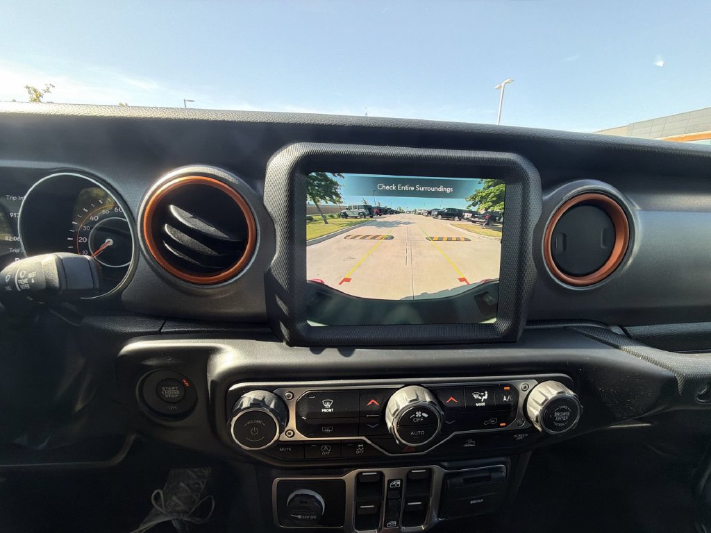 Certified 2023 Jeep Gladiator Mojave AWD/4WD image 20