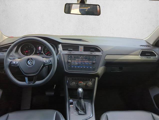 Used 2021 Volkswagen Tiguan SE w/ Panoramic Sunroof Package FWD image 25