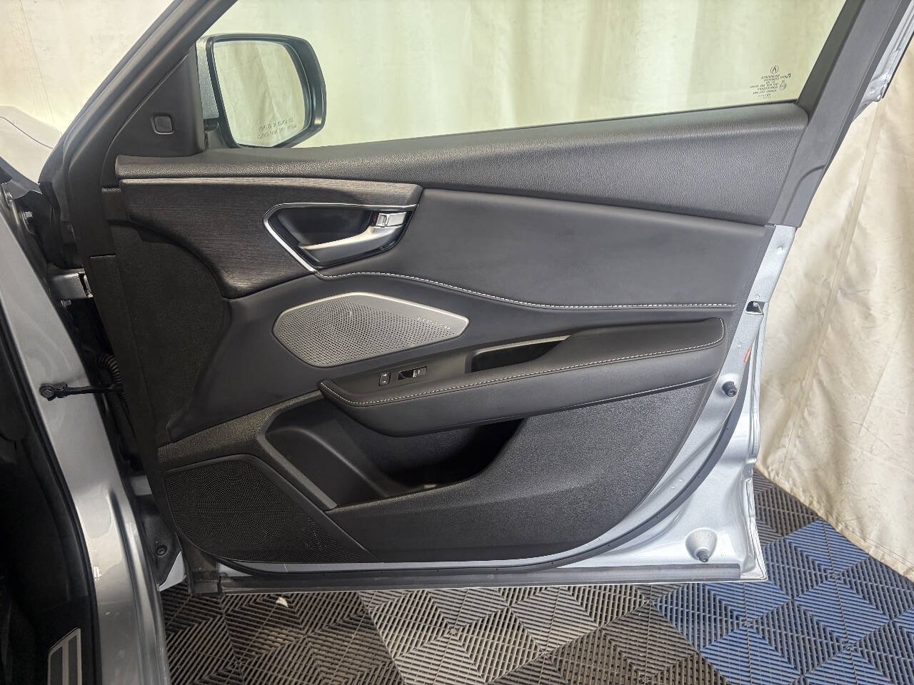 Used 2025 Acura RDX w/ Advance Package AWD/4WD image 11