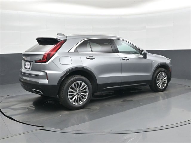 Used 2024 Cadillac XT4 Premium Luxury image 4