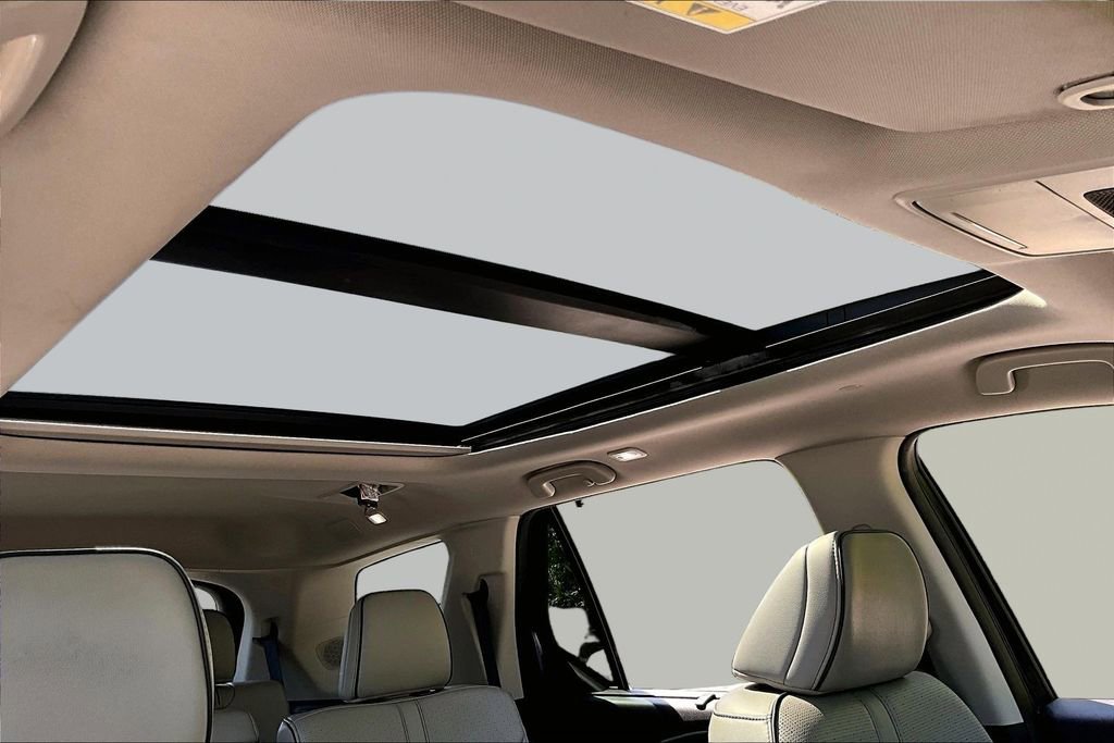 Used 2023 Honda Pilot Elite image 22