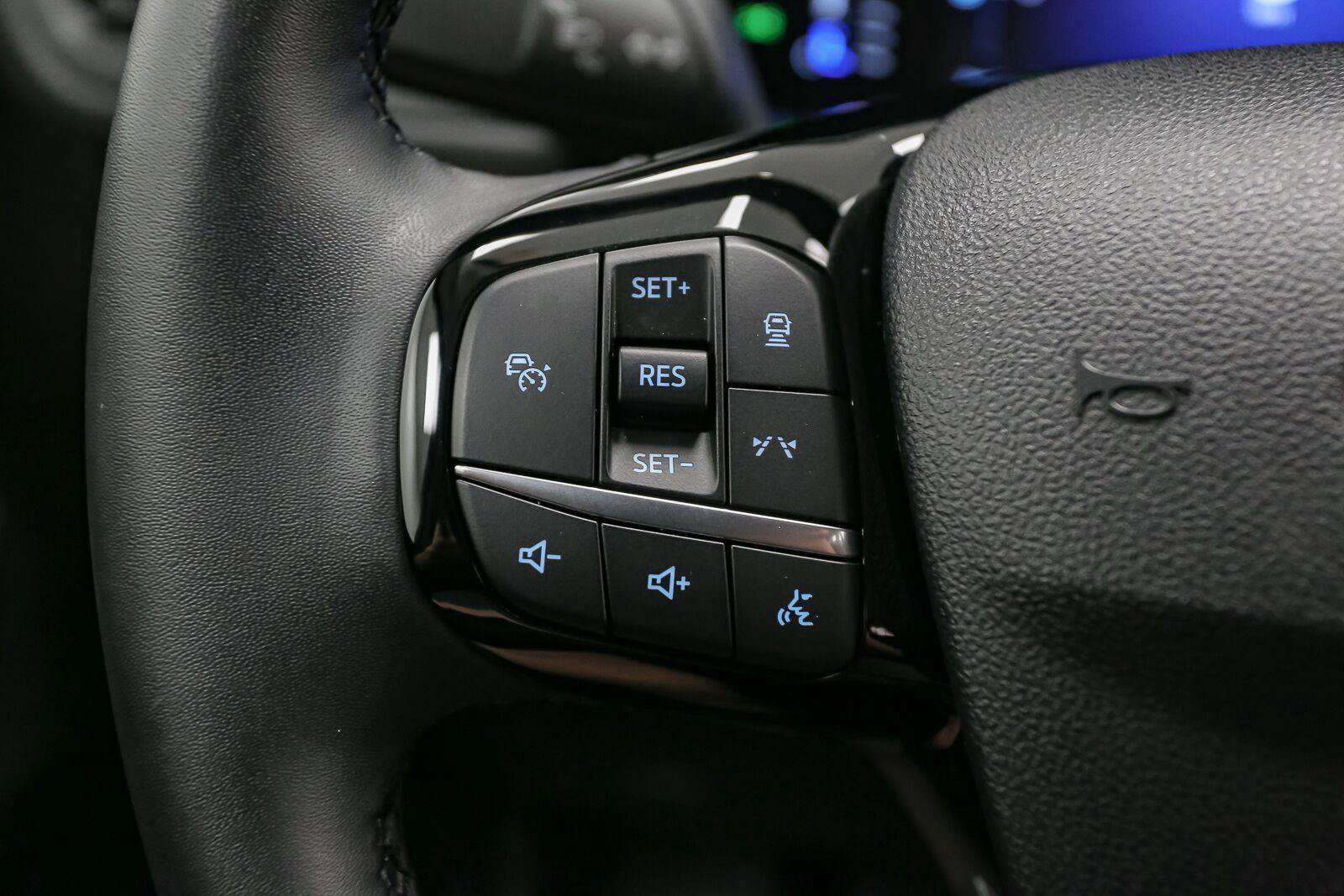 Used 2023 Ford Escape SE FWD image 34