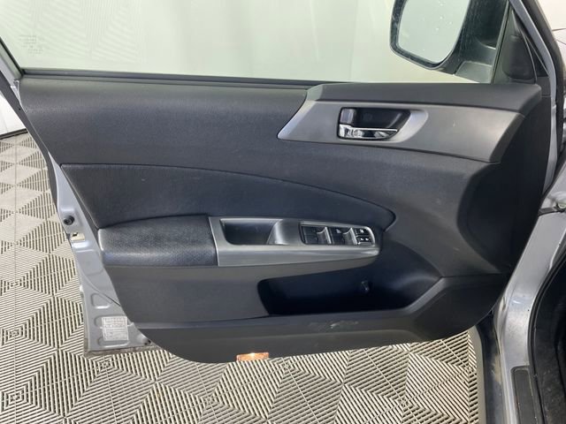 Used 2013 Subaru Forester 2.5X Premium w/ All-Weather Plus Pkg image 11